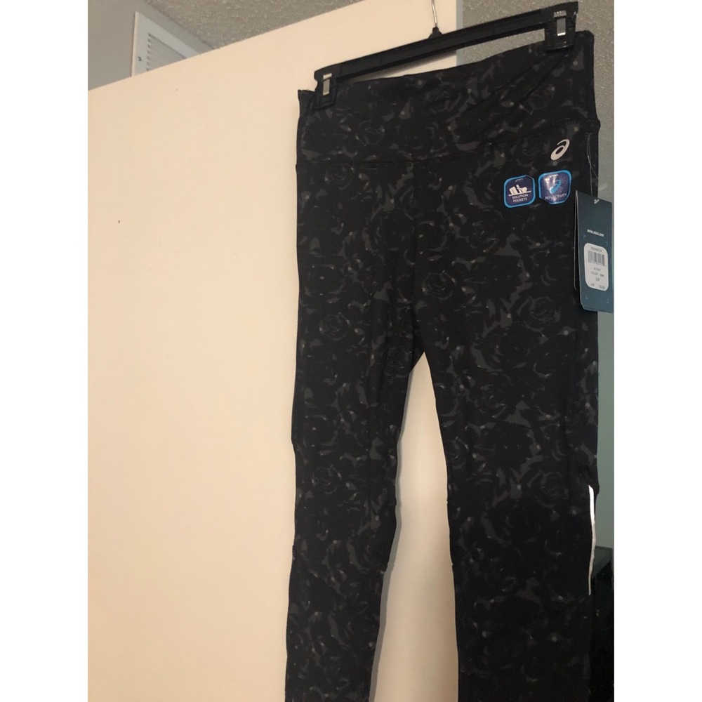 ASICS women’s work out pants